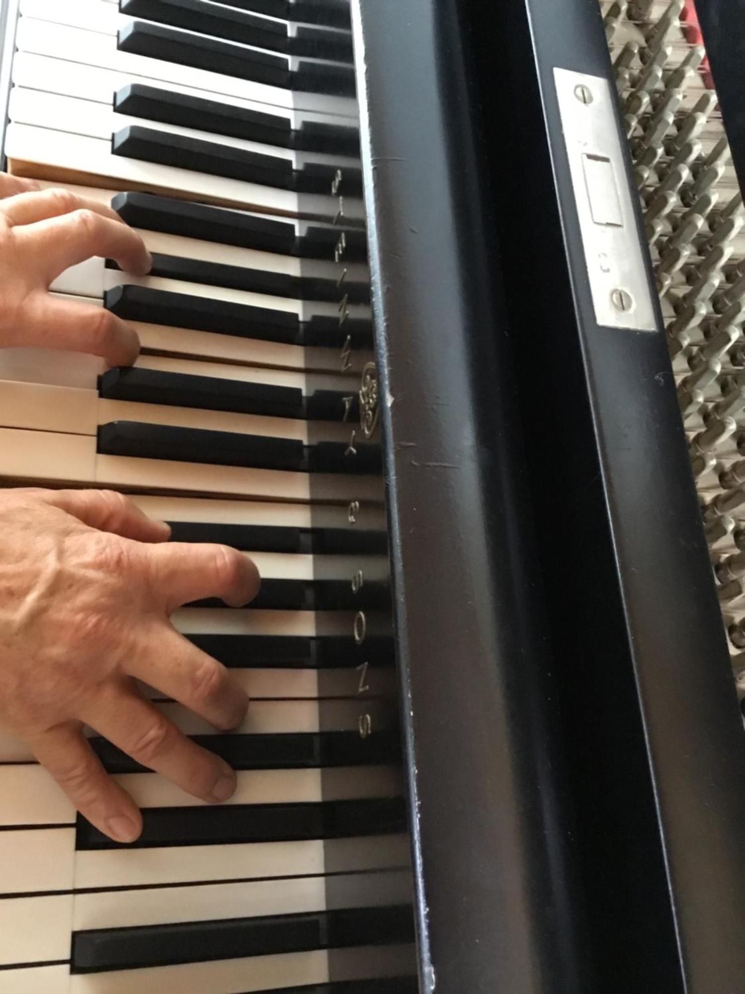 Pianoforte سواكوبموند المظهر الخارجي الصورة